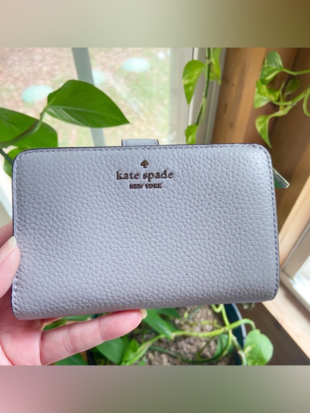 Kate Spade New Medium Bifold Pebble Leather Wallet Bluestone Minimalist Girlcore